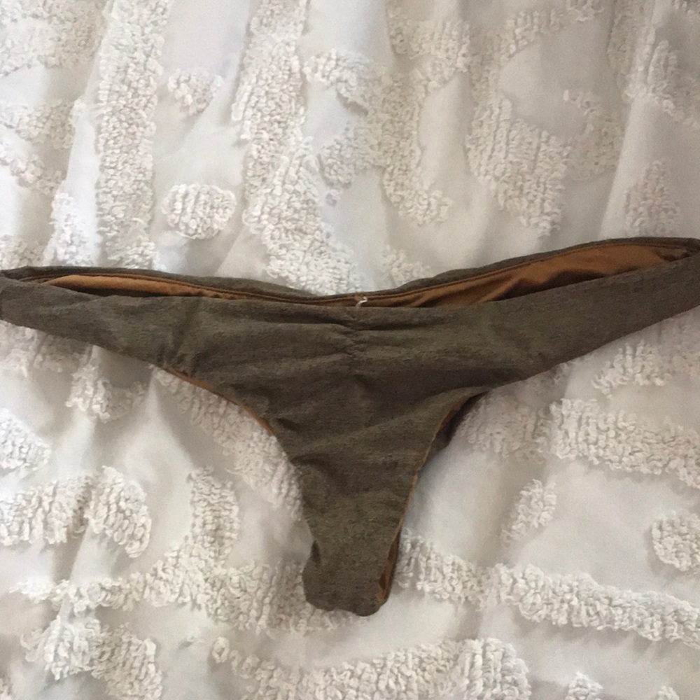 Smoke signals cheeky bottoms from Volcom!!!